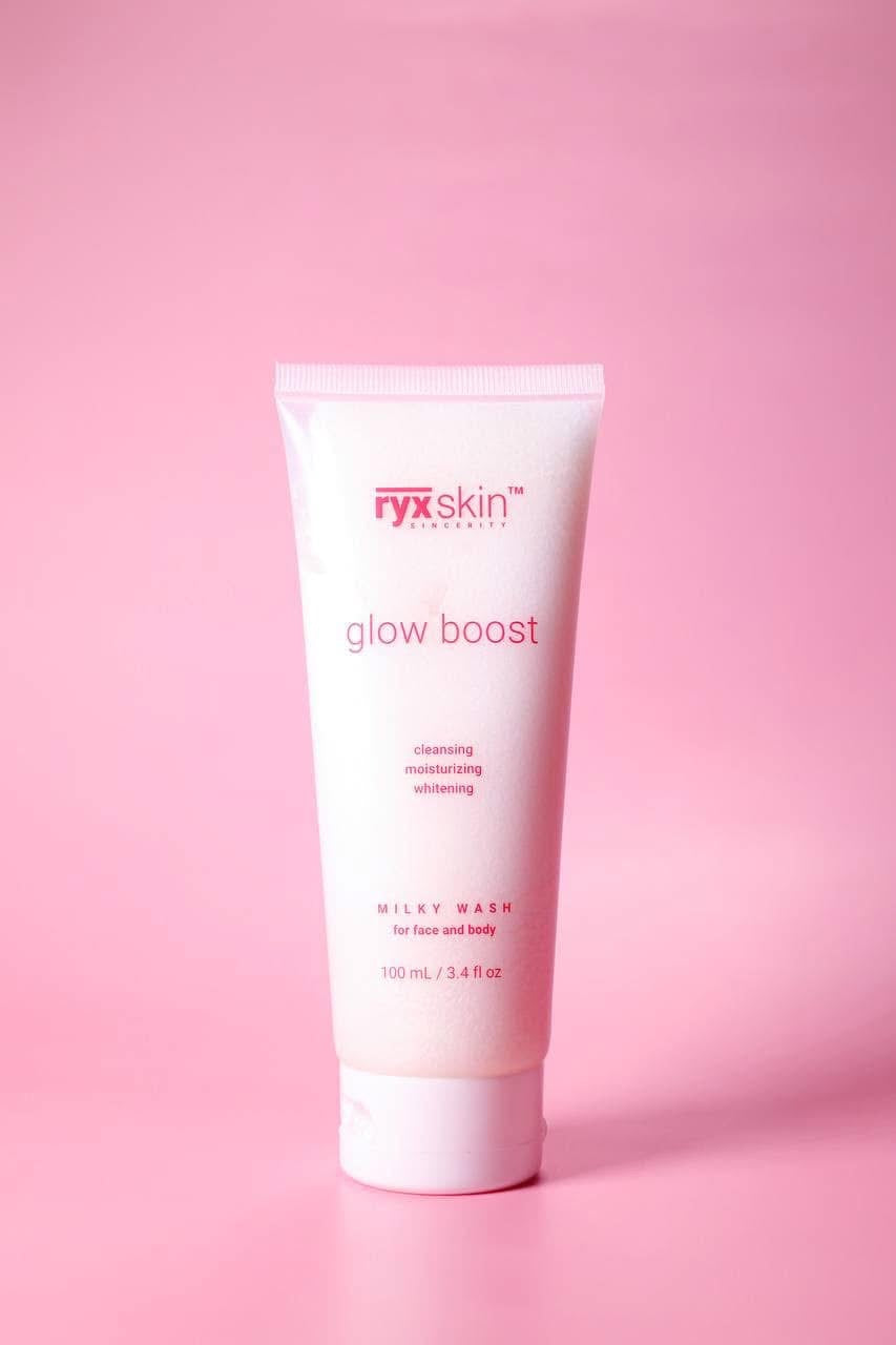 RYXSKIN GLOW BOOST MILKY FACE AND BODY WASH 120 ML