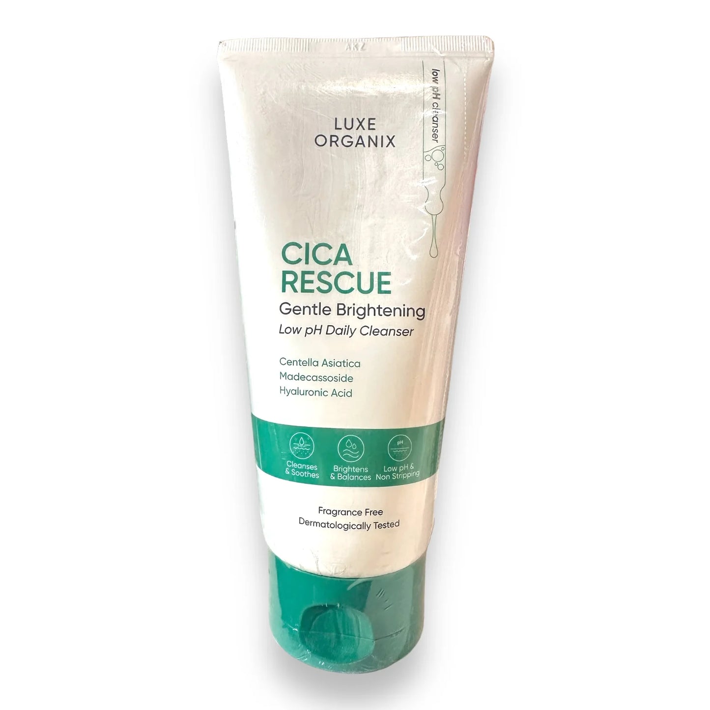 LUXE ORGANIX Cica Rescue Calming Cleanser 150g