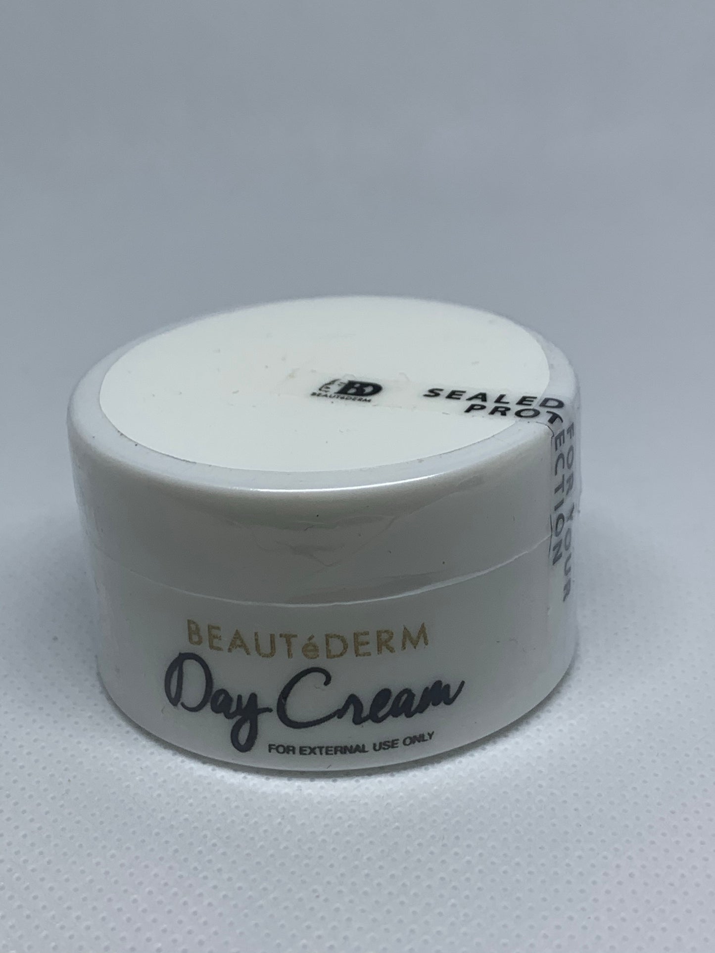 Day Cream (10 grams ,20 grams,50 grams)